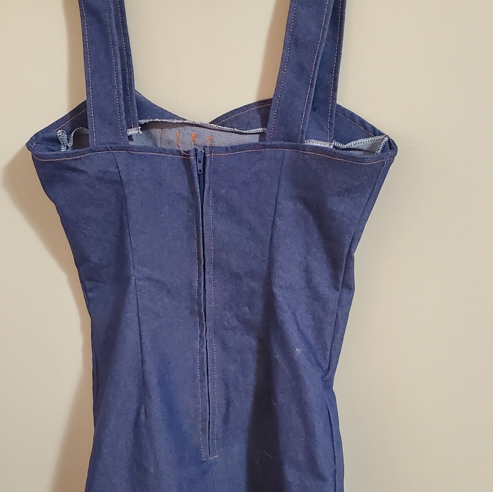 Dress - Picture 2 of 4